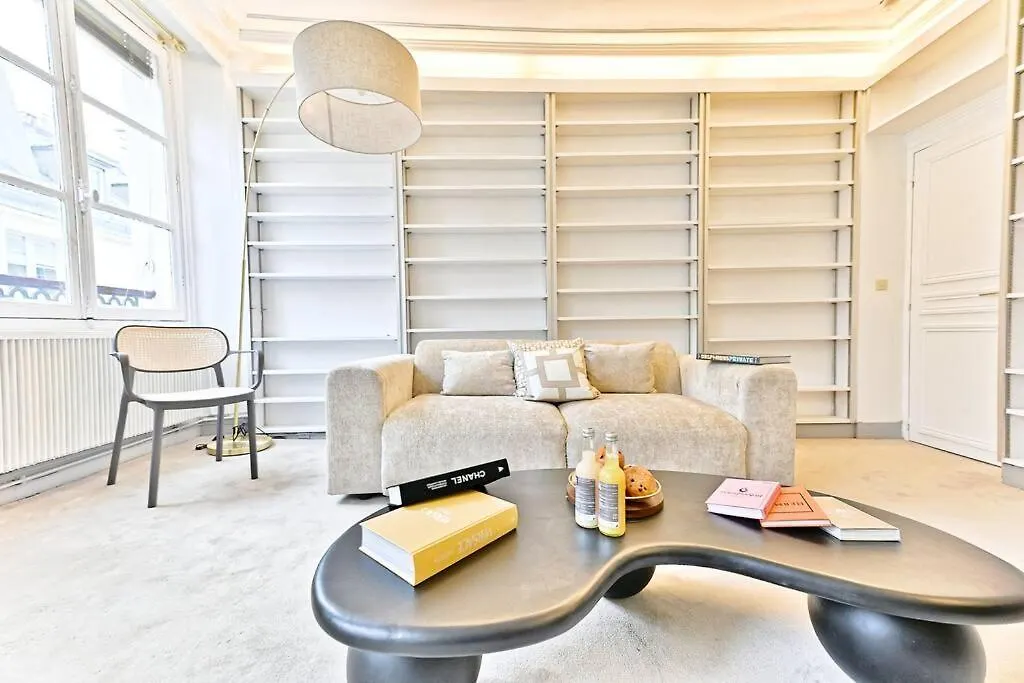 Chic Appartement Dans Le Prestigieux 7Eme Arrondissement Paris Apartment